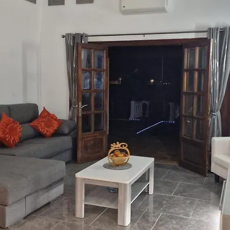 Casa De Nefertiti Вілла Плайя-Бланка