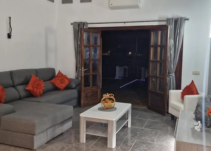 Casa De Nefertiti فيلة بلايا بلانكا